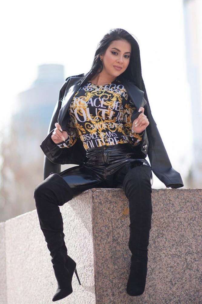 Escort Prada - Ibizahoney - 