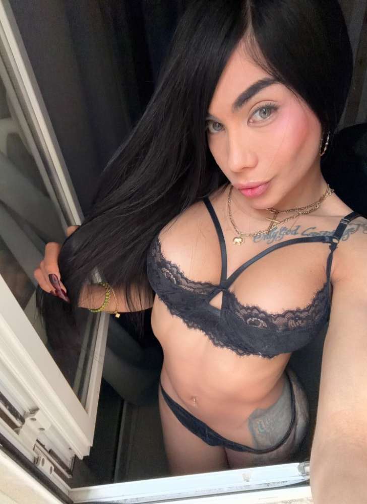 Escort Stefany Santos - Ibizahoney - escort natural pose - Versatile Petite Shemale - in Ibiza 3
