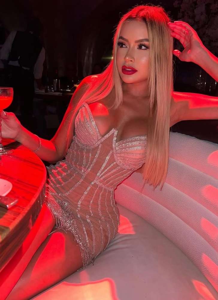 Escort Victoria - Ibizahoney - callgirl estilo latino - Preciosa rubia Independiente (cuerpo sexy... - en Ibiza 4