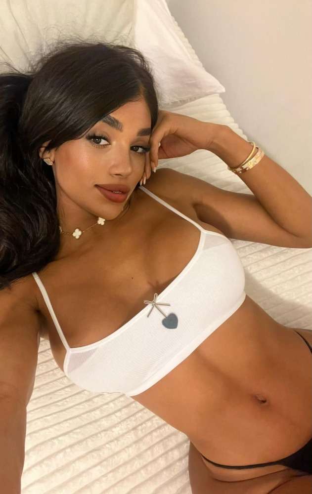 Escort Melania - Ibizahoney -