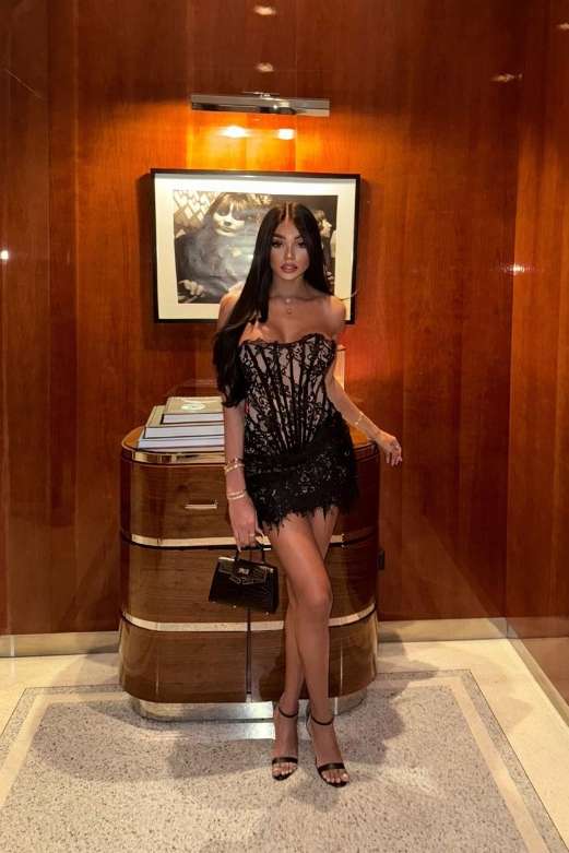 Escort Melania - Ibizahoney -