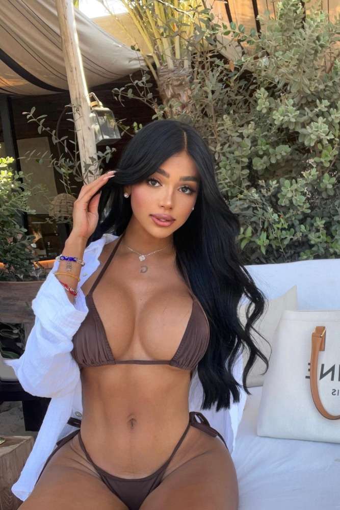 Escort Melania - Ibizahoney -