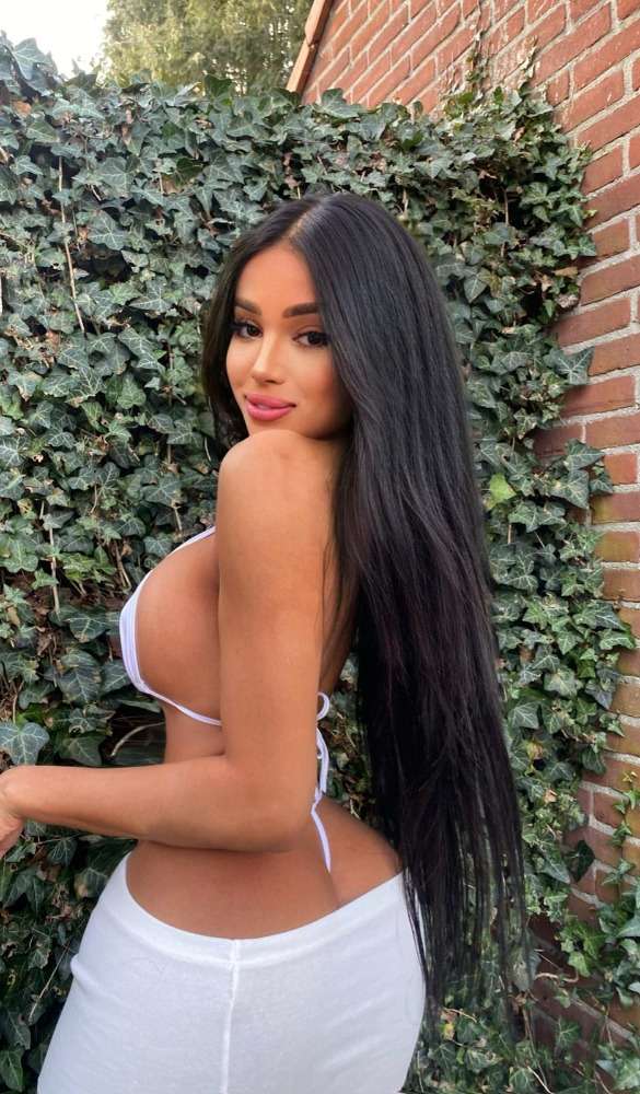 Escort Melania - Ibizahoney -