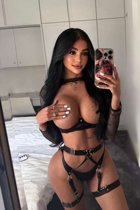 Escort Melania - Ibizahoney - 