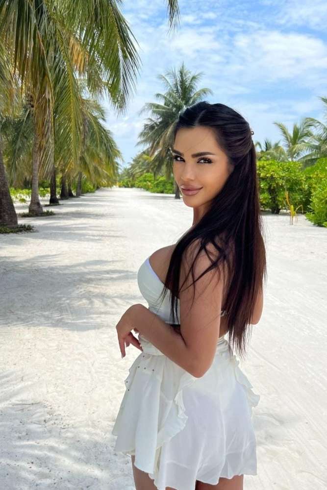 Escort Nicole - Ibizahoney -