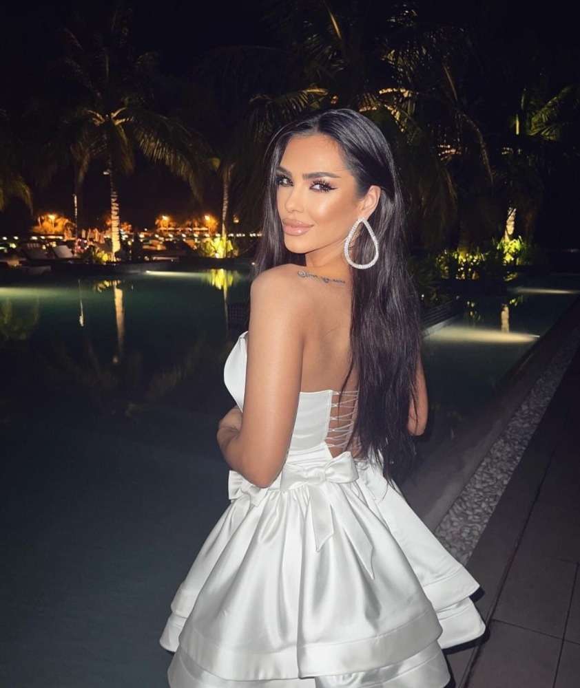 Escort Nicole - Ibizahoney -