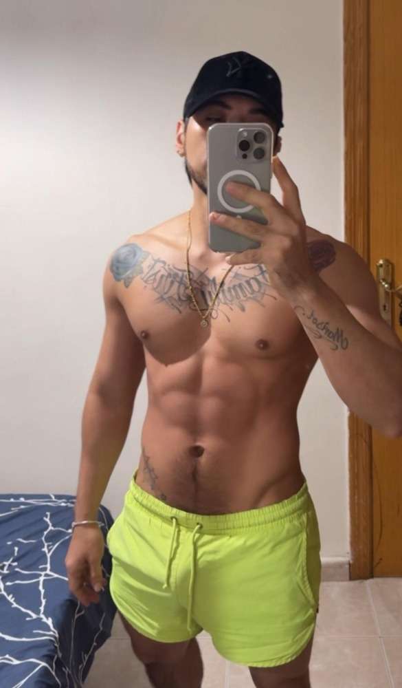 Escort Tomm - Ibizahoney -