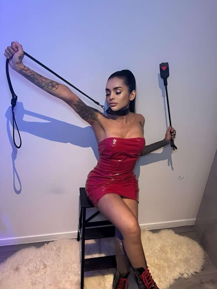 Escort Miley - Ibizahoney - callgirl exclusive pose - Petite Peruvian Shemale in Ibiza Town - in Ibiza 16