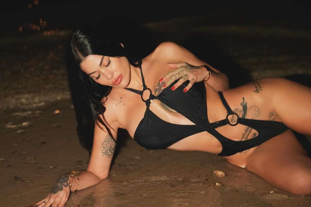 Escort Mia Saint - Ibizahoney - 