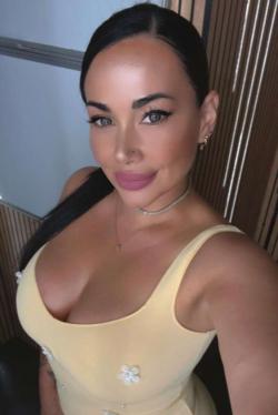 Escort -