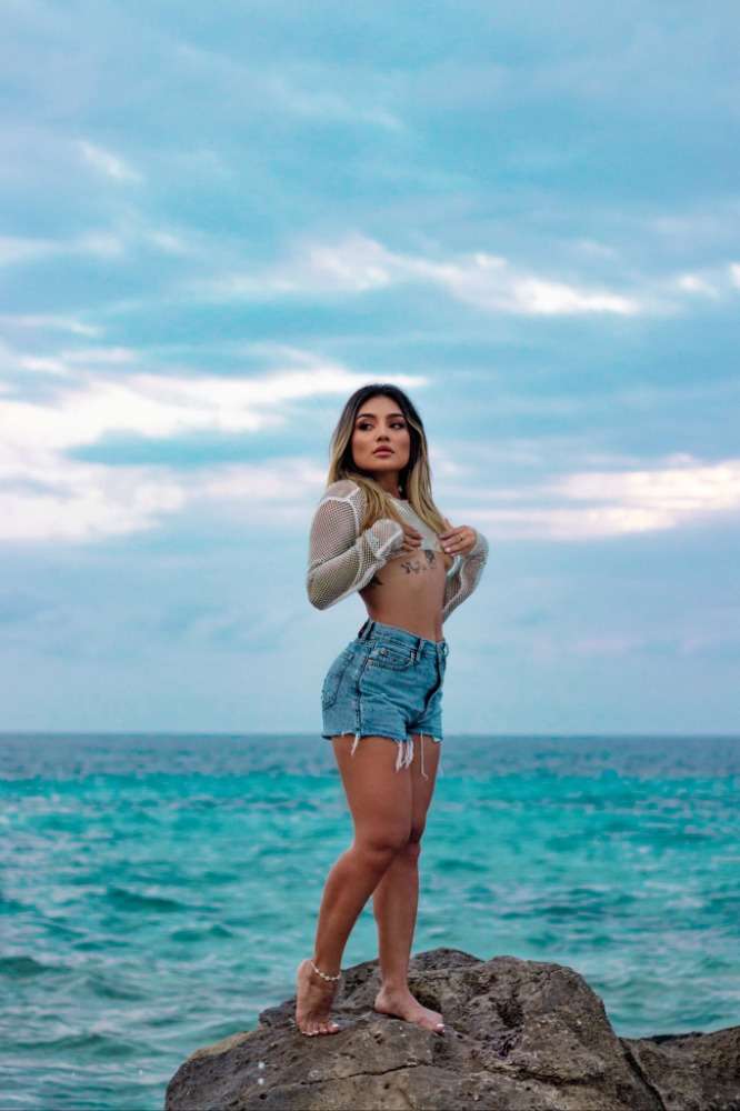 Escort Victoria - Ibizahoney -