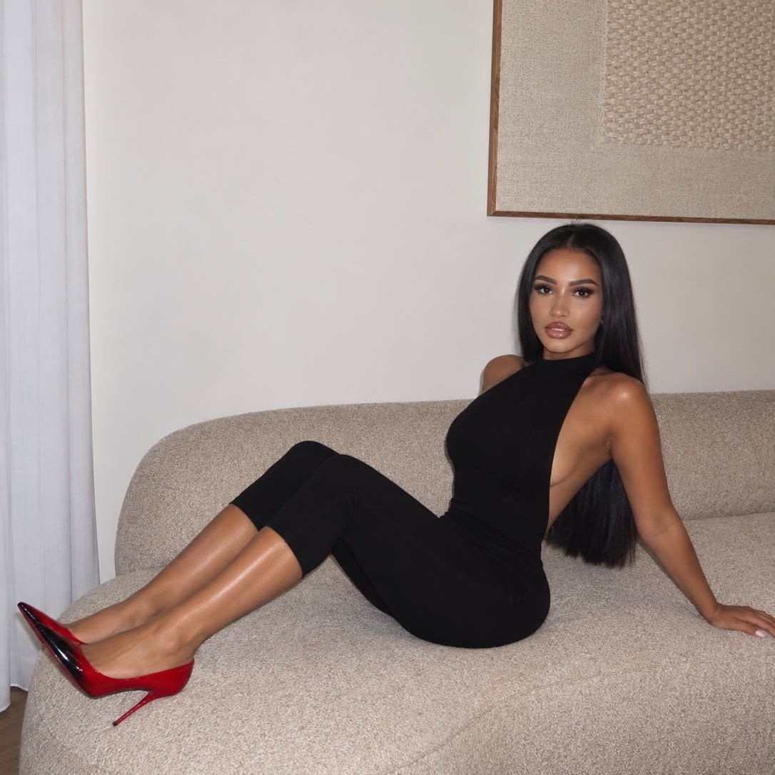 Escort Naomi - Ibizahoney - escort gallery image - Sensual Colombian girl in Figueretas - in Ibiza 5