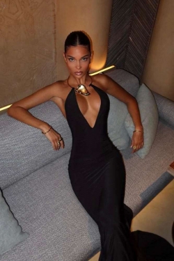 Escort - 