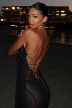 Escort -