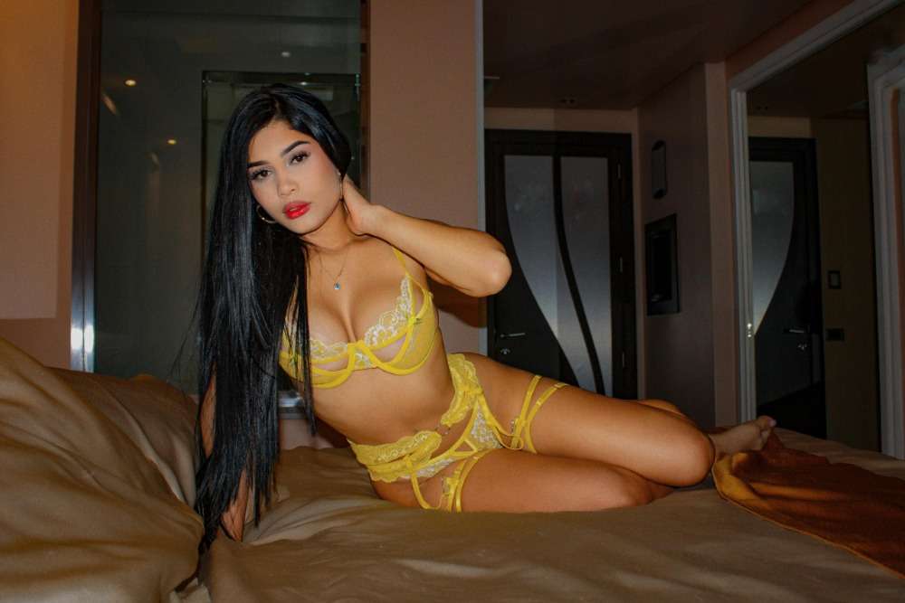 Escort Skarlet - Ibizahoney -