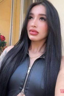 Escort -