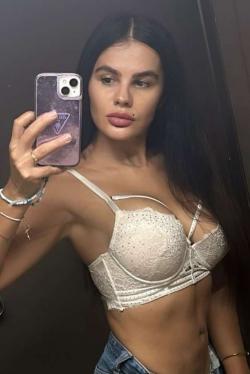 Escort -