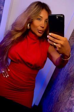 Escort -