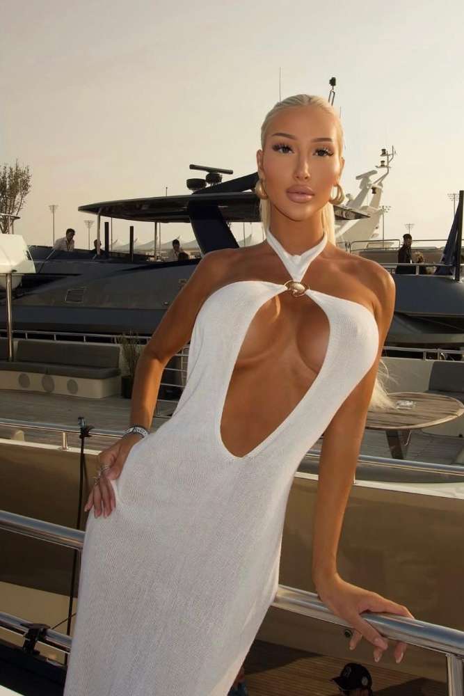 Escort Chanel - Ibizahoney - 