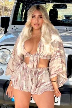 Escort -