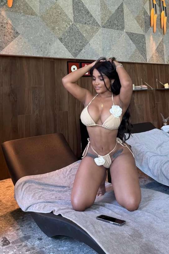 Escort Isis - Ibizahoney -