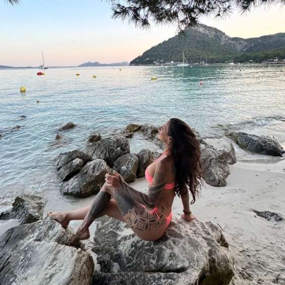Escort Beth - Ibizahoney -