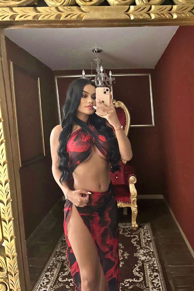 Escort Sapphire - Ibizahoney -