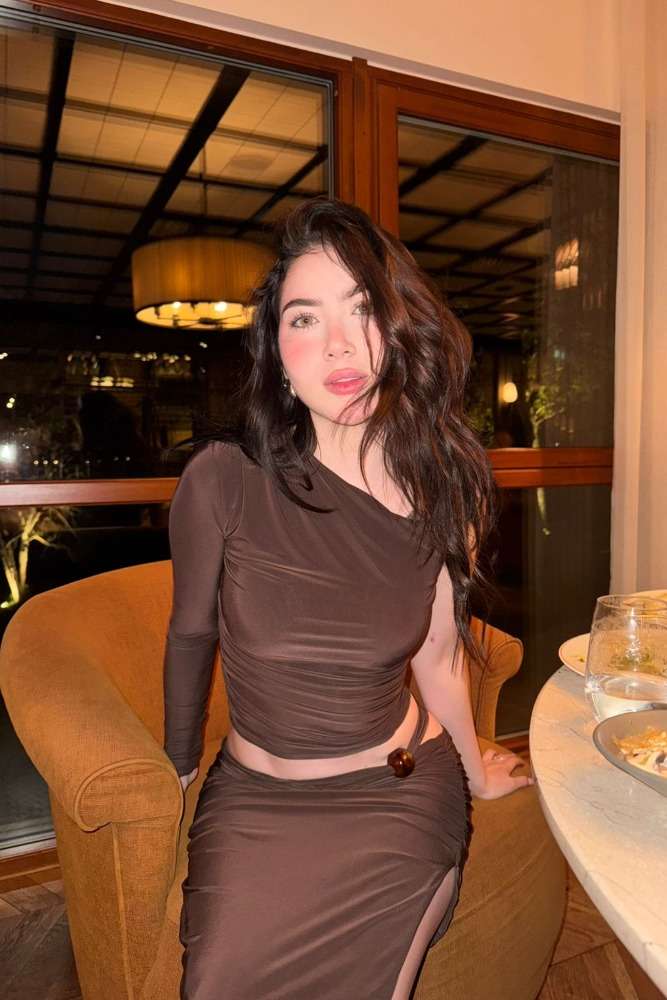 Escort Charlotte - Ibizahoney -