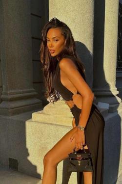 Escort -