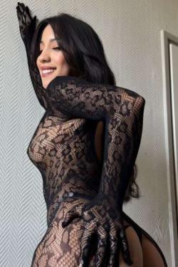 Escort -