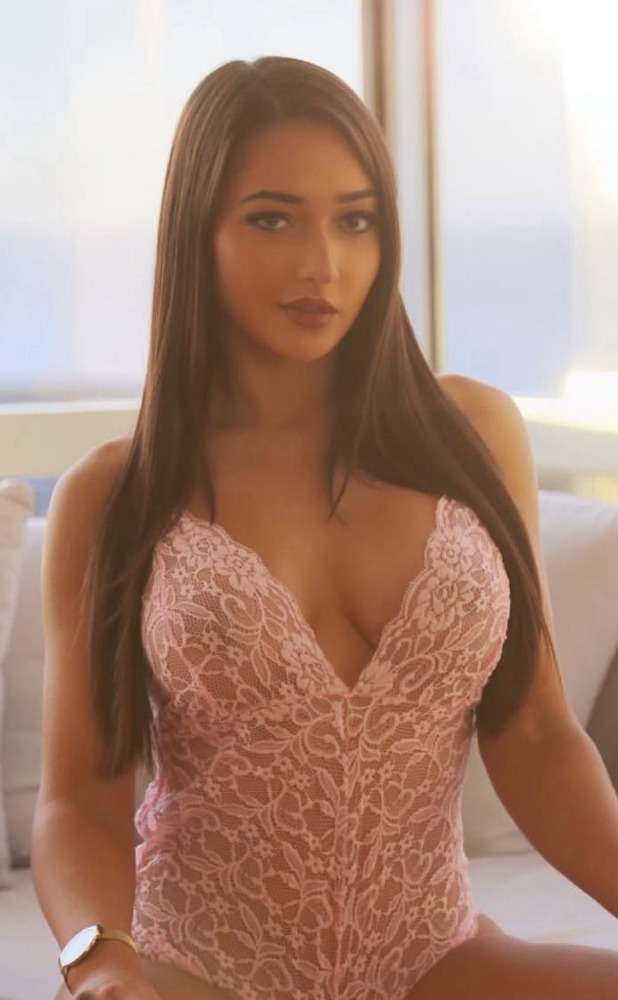 Escort Nicole - Ibizahoney -