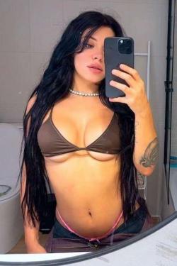Escort -