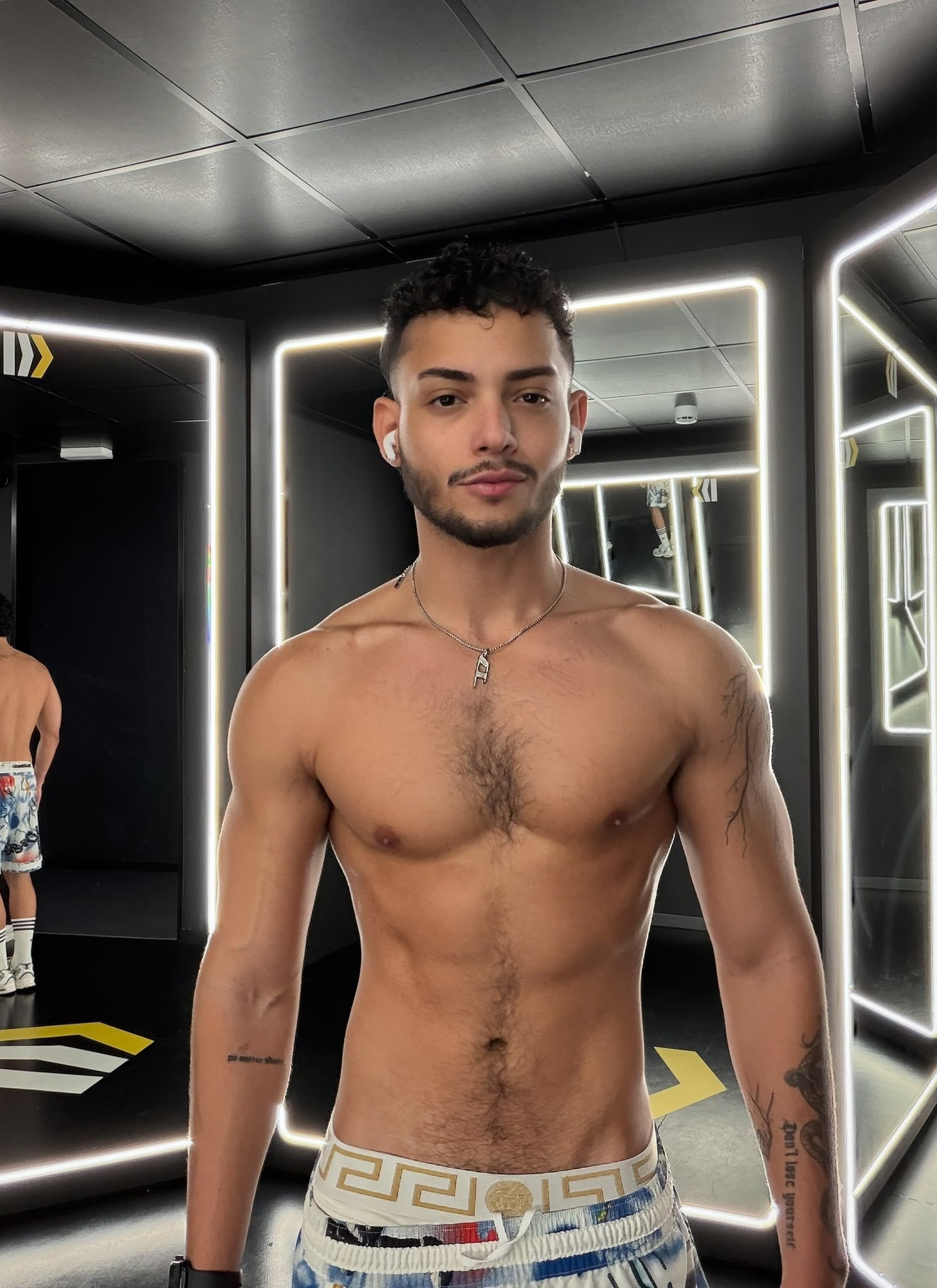 Escort Valentino - Ibizahoney - callgirl estilo latino - Escort colombiano muy dulce - en Ibiza 4