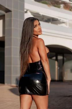 Escort -