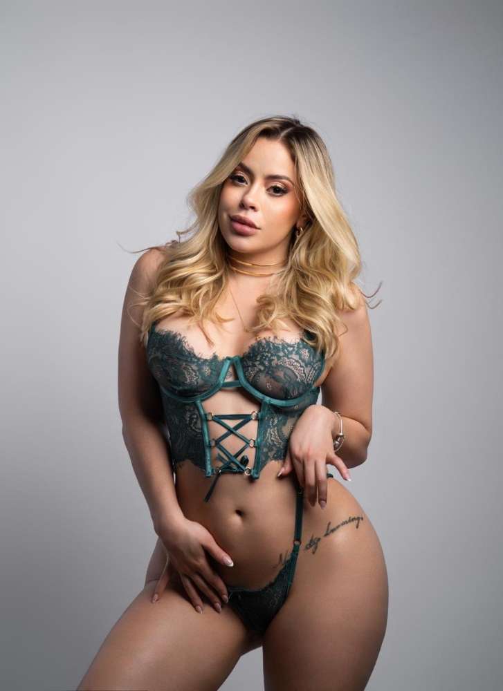 Escort Abril - Ibizahoney - callgirl look sensual - Rubia colombiana independiente en Playa de... - en Ibiza 2
