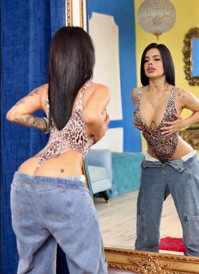 Escort Kendall - Ibizahoney - 