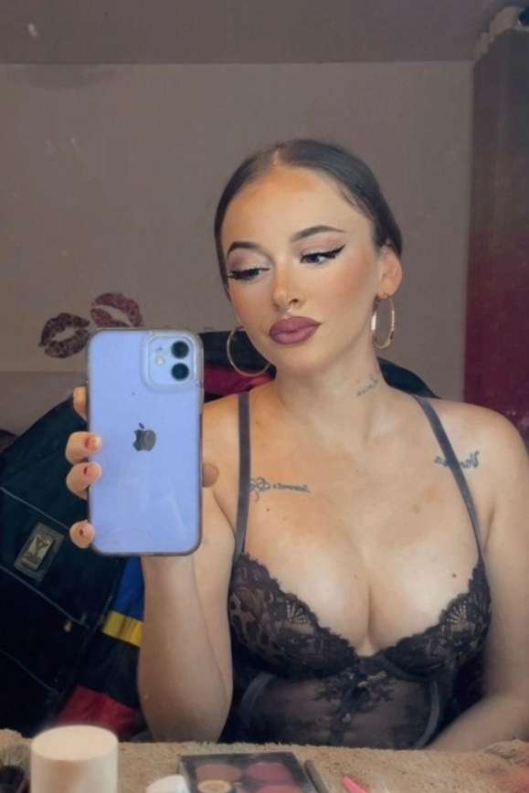 Escort Karen - Ibizahoney - 