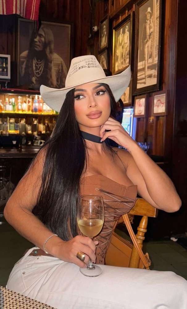 Escort Mía - Ibizahoney - 