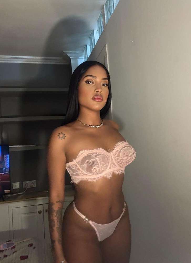 Escort Aurora - Ibizahoney - 