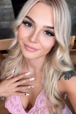 Escort - 