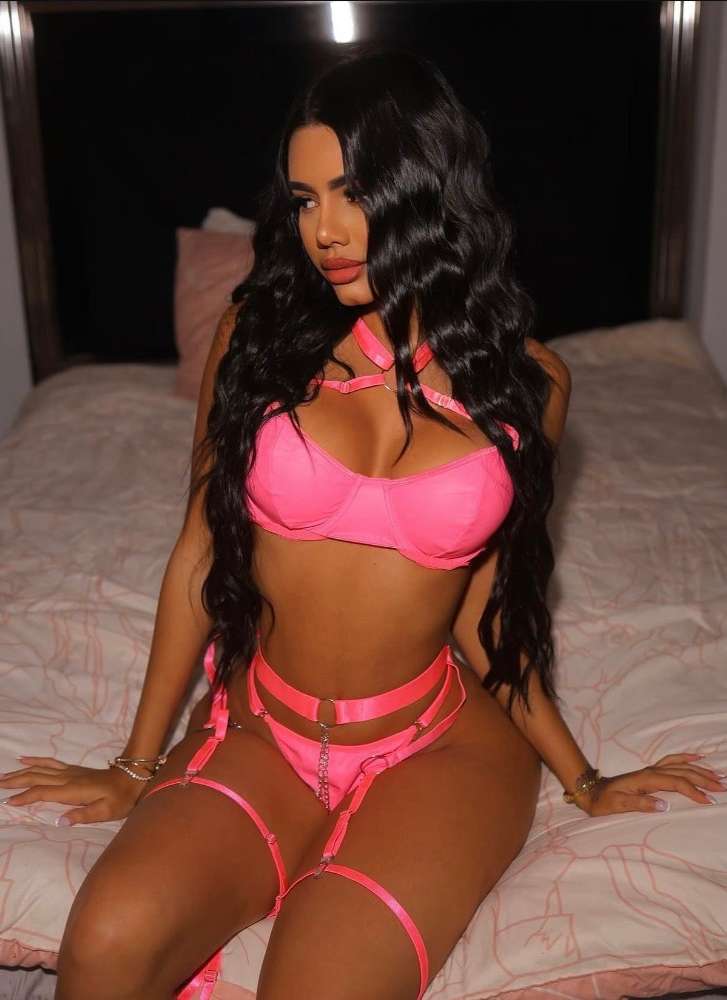 Escort Grey - Ibizahoney - 