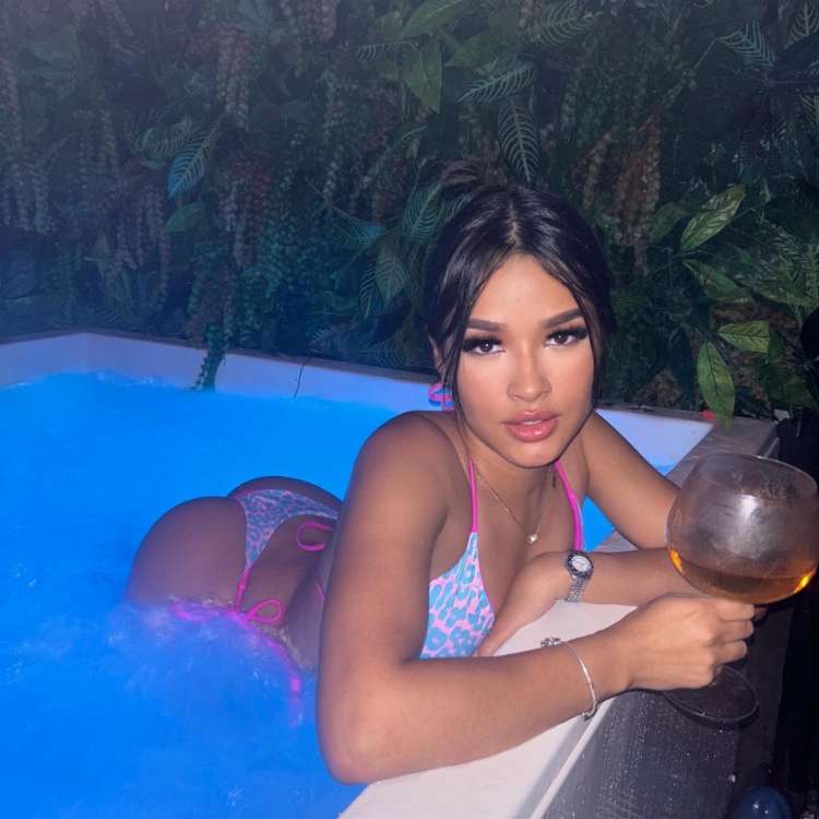 Escort Milan - Ibizahoney - 