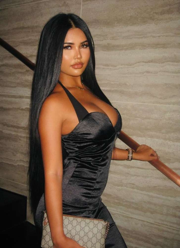 Escort Ahinara - Ibizahoney - 