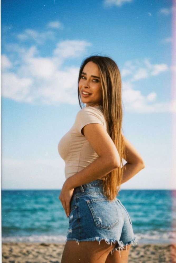 Escort Chanel - Ibizahoney - 