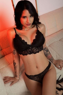Escort - 