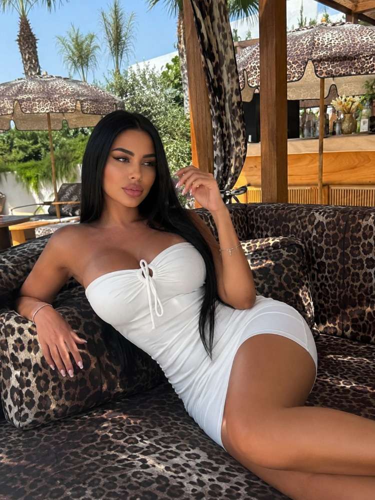 Escort Chloe - Ibizahoney - 