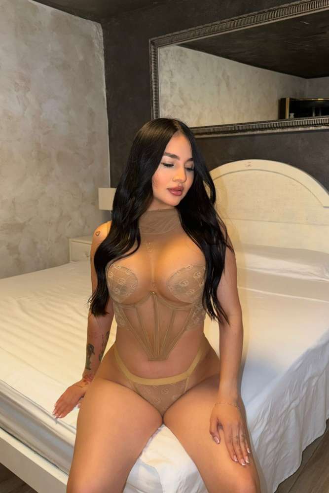 Escort Karina - Ibizahoney - 