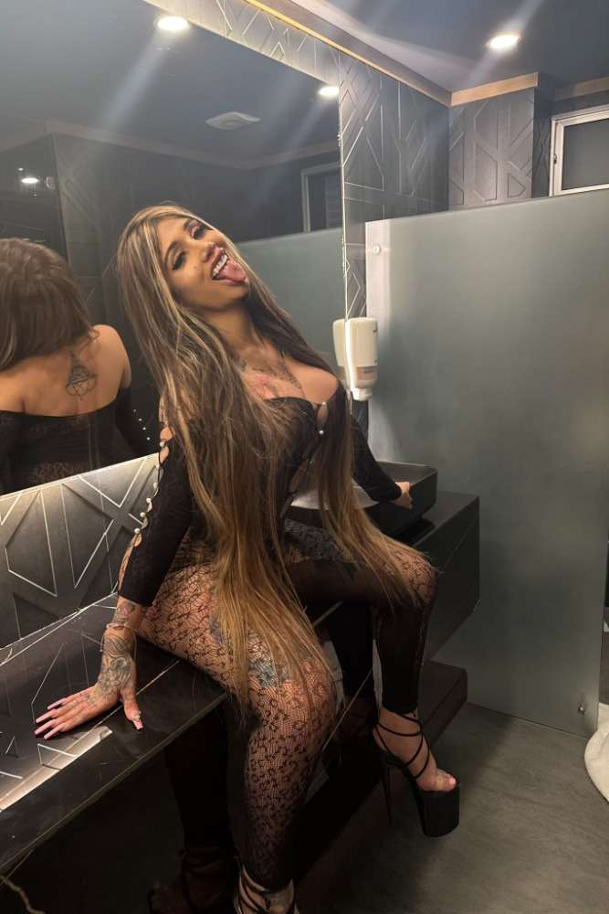 Escort Kitty - Ibizahoney - 