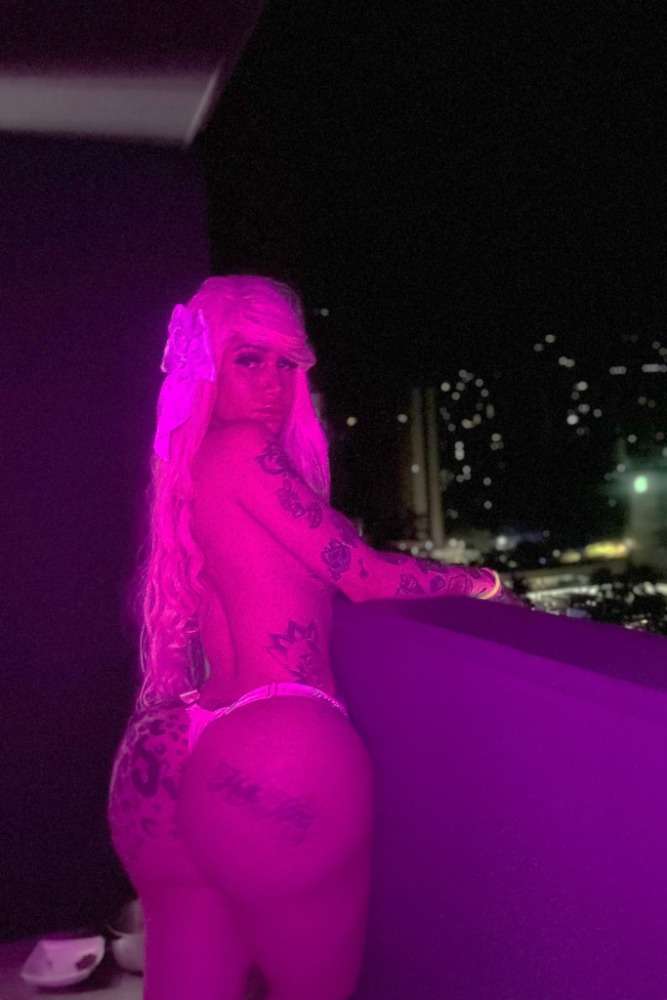 Escort Kitty - Ibizahoney - 