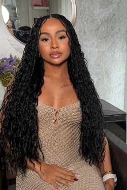 Escort - Prepárate para conocer a Luara, una verdadera joya brasileña que llega a Ibiza para encender tus sentidos. Con solo 24 años, esta muchacha es la personificación de la sensualidad... - Foto Listado